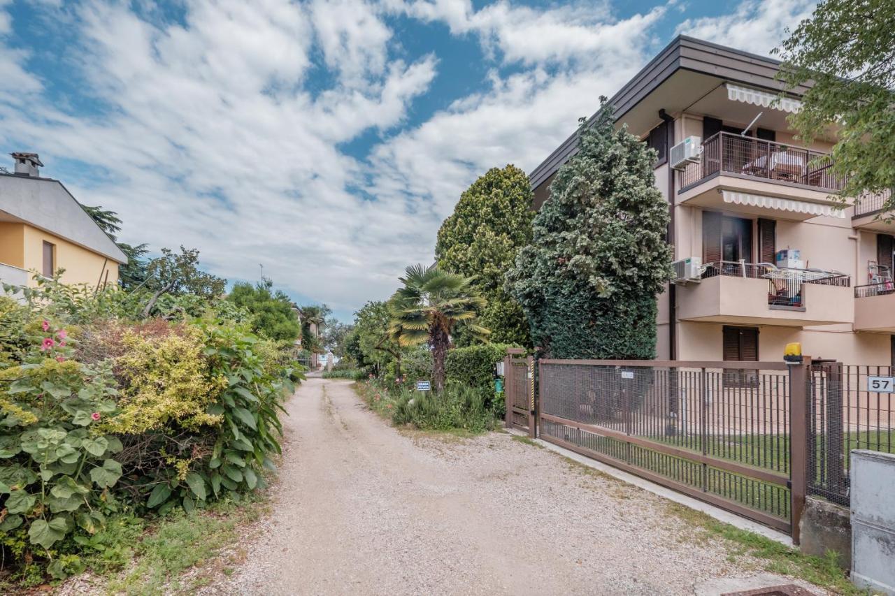 Casa Lugana 15 - Monolocale Con Piscina Fronte Lago سيرمِيوني المظهر الخارجي الصورة