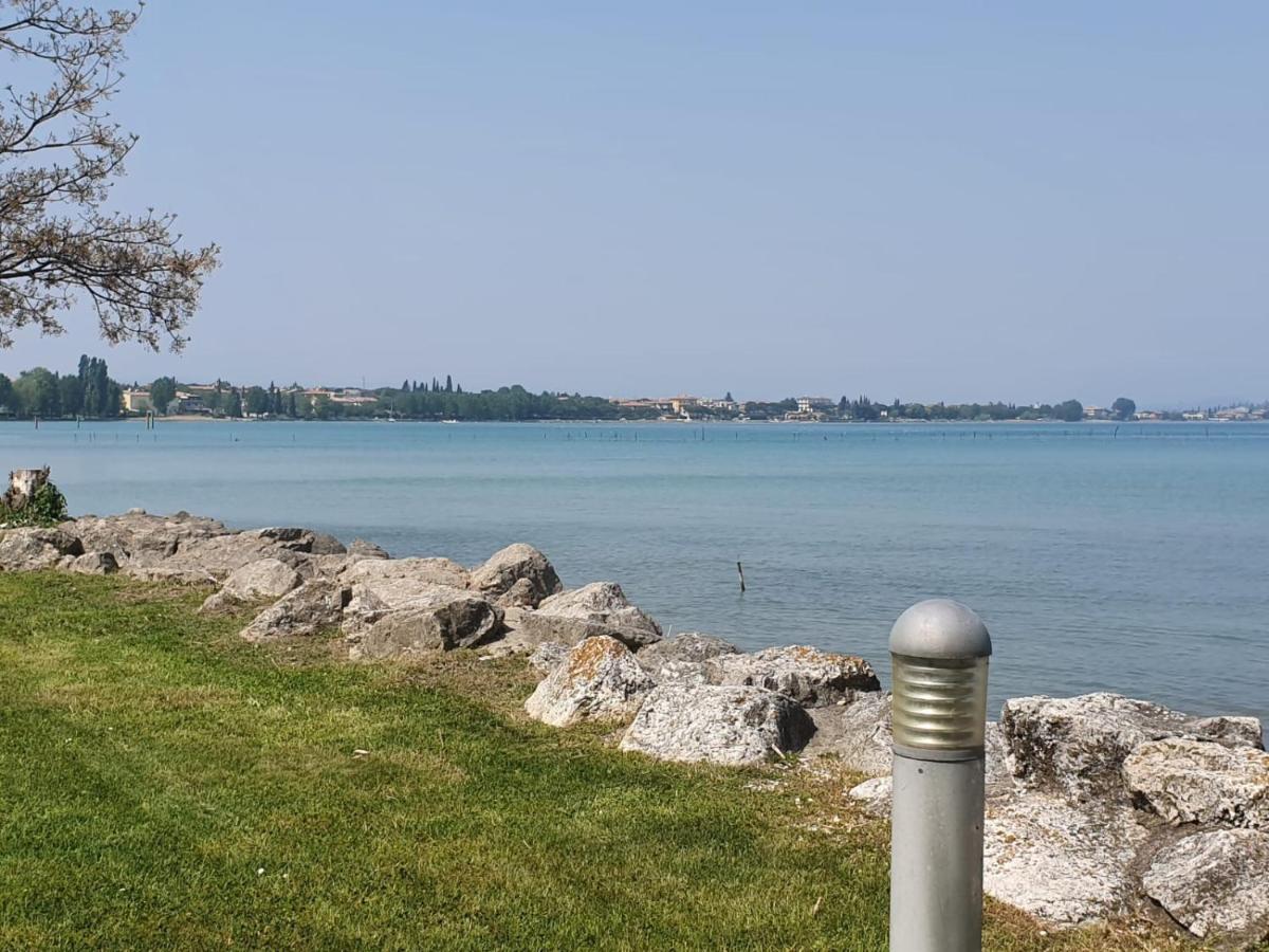 Casa Lugana 15 - Monolocale Con Piscina Fronte Lago سيرمِيوني المظهر الخارجي الصورة