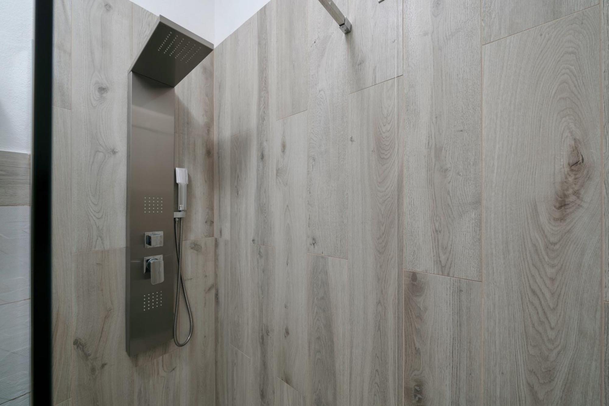 Casa Lugana 15 - Monolocale Con Piscina Fronte Lago سيرمِيوني المظهر الخارجي الصورة